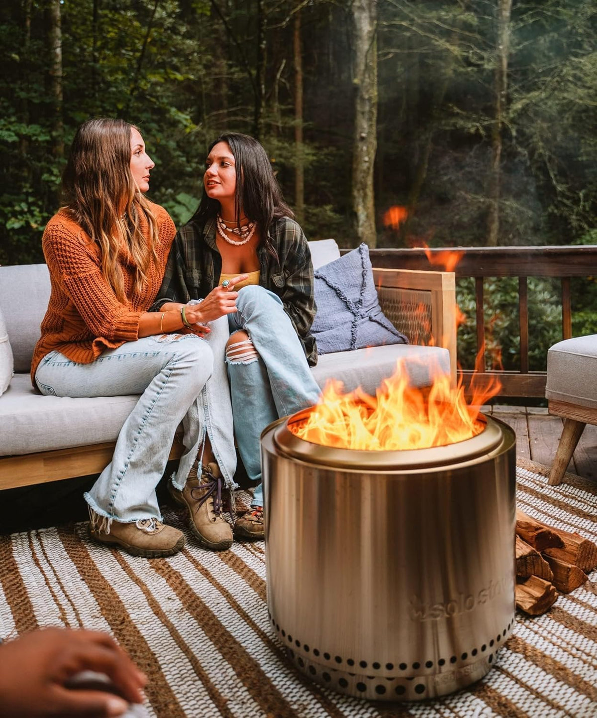 Solo Stove Bonfire 2.0 with Stand, 19.5 Inch Smokeless Fire Pit with Removable Ash Pan - Portable Outdoor Fire Pit - Stainless Steel Wood Burning Fireplace, Ideal for 4-6 People, 21.75 lbs