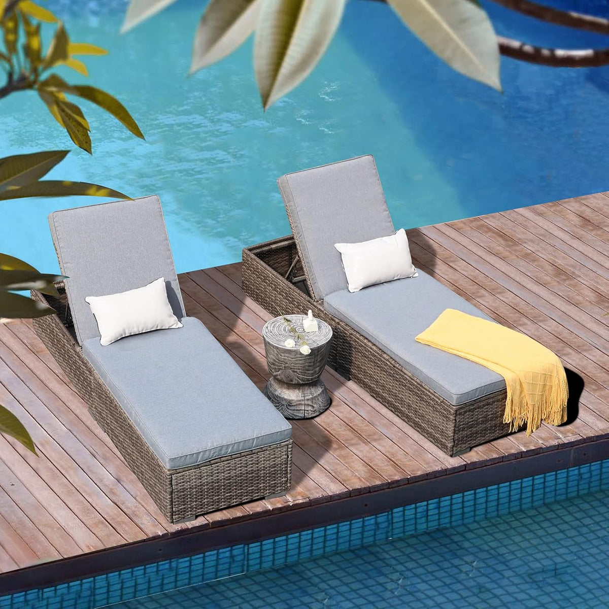 Patiorama Outdoor Patio Lounge Chair Elegant Reclining Adjustable Pool Rattan Chaise Chair